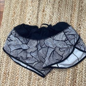 Lulu speed Short- Size 6